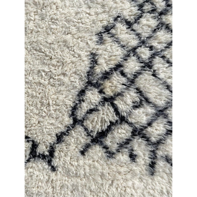 White Modern Abstract Minimalist Area Rug For Sale - Image 6 of 8