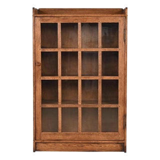 1980s Stickley Mission Oaks Arts & Craft Bookcase Cabinet For Sale