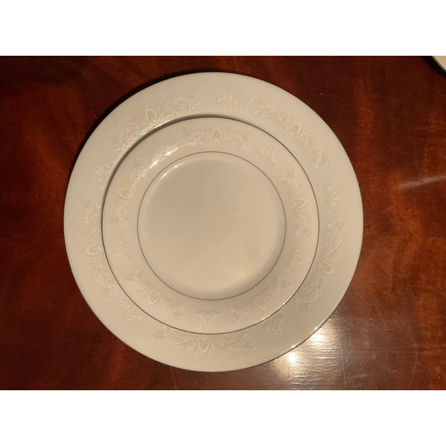 Vintage Crown Ming Fine China Royal Palm - 50 pcs For Sale In Greenville, SC - Image 6 of 16