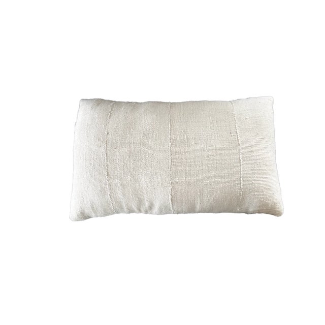 VTG Mud Cloth Bogolan Black & White Lumbar Pillow 20" by 12" For Sale In New York - Image 6 of 6