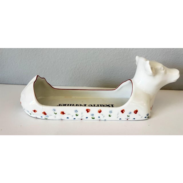 Apilco French Porcelain Cow-Form Butter Dish “Beurre Fermier" For Sale In Palm Springs - Image 6 of 11