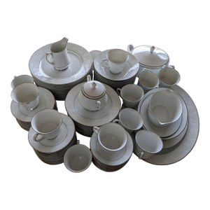 Family Gathering! 1970s 92 Piece of White With Floral Edges Noritake Rainer 6909 China Set