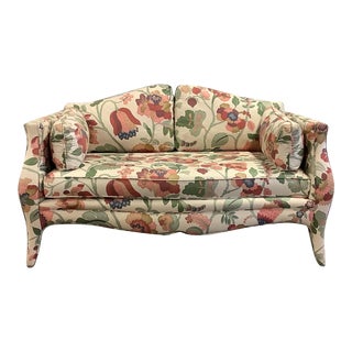 1990s Henredon Floral Botanical Upholstered Small Scale Sofa With Camel Back & Bombay Style For Sale