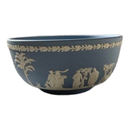 1950s Blue Wedgwood Fruit Bowl For Sale