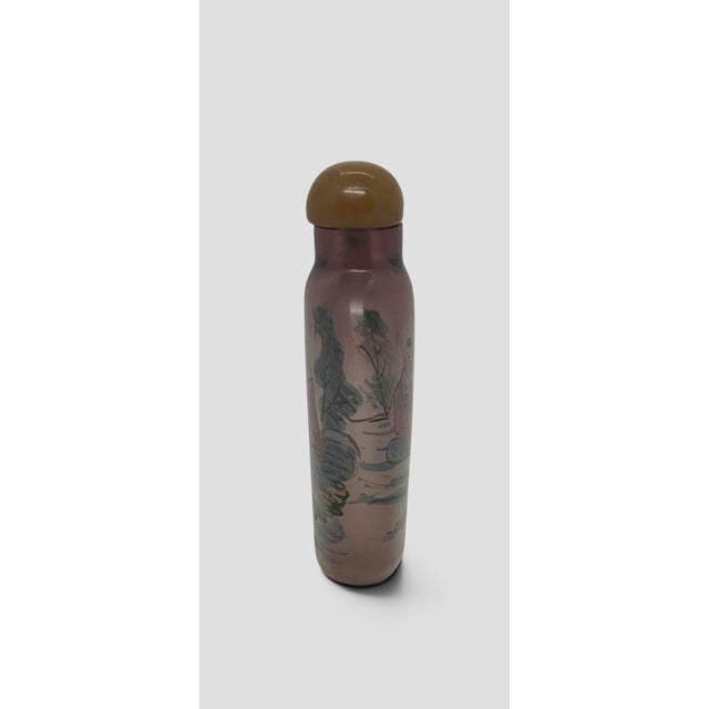 Chinese Early 20th‑Century Chinese Inside‑Painted Purple Glass Snuff Bottle — Two Miniature Figures, Agate Stopper For Sale - Image 3 of 12