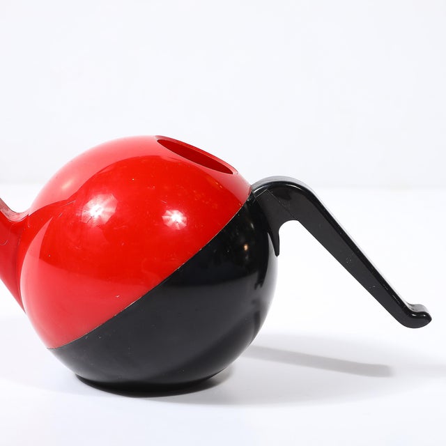 Red Mid-Century Watering Can in Vermillion Red & Black Signed Quality Molding Co. For Sale - Image 8 of 12