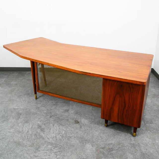 Mid Century Modern Desk Executive Office Stow Davis Boomerang Large Walnut MCM For Sale - Image 10 of 12