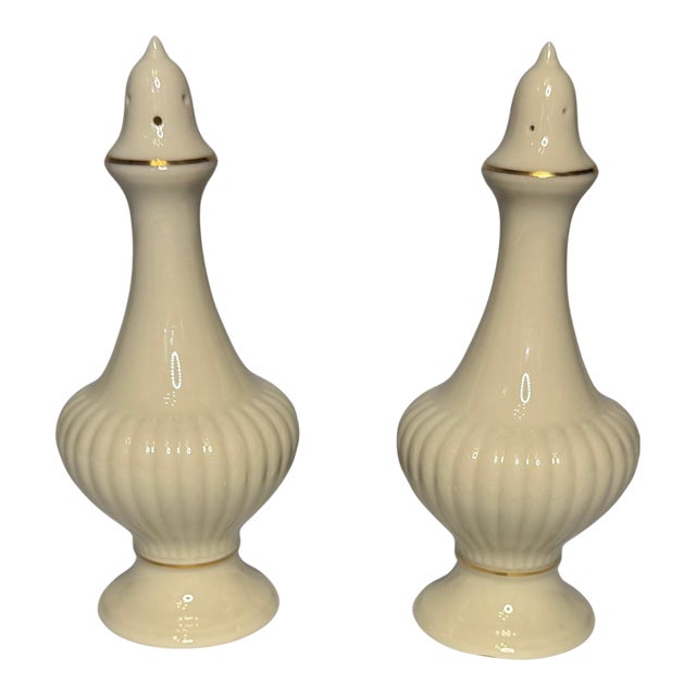 Vintage Lenox Ivory Porcelain Salt & Pepper Shakers – Gold Trim, Usa, Elegant Urn Form (Pair) For Sale
