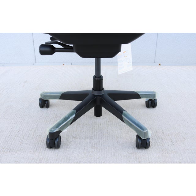 Steelcase New Amia Executive Ergonomic Office Chair Gray Vinyl, Fully Adjustable For Sale - Image 15 of 18