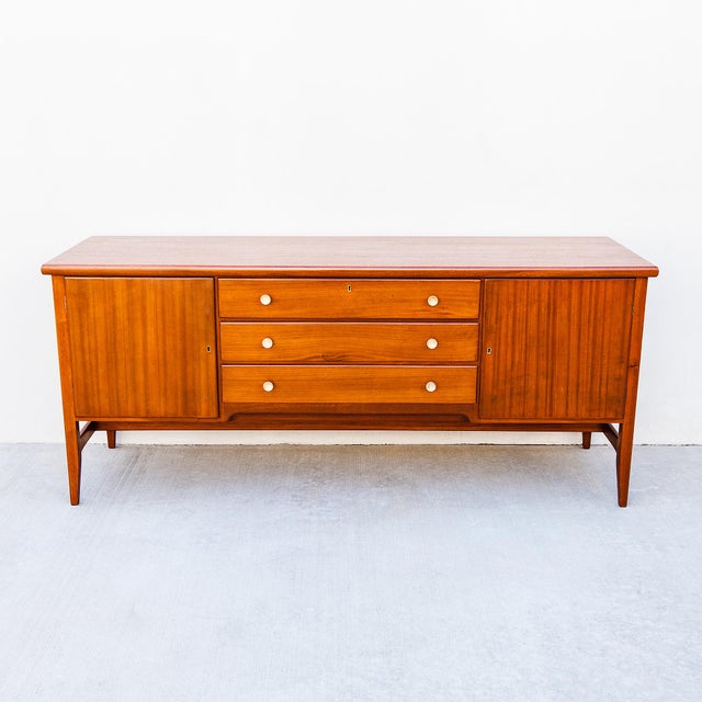 Mid-Century Modern South African Mid Century Modern Sapele Mahogany Sideboard For Sale - Image 3 of 15