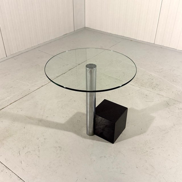 Stylish design side table HK-2 by Hank Kwint for Metaform, Netherlands. Round thick glas table top, brushed stainless...