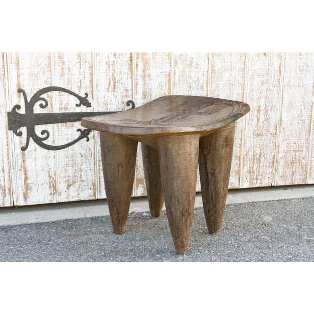Carved Lizard African Senufo Table For Sale In Los Angeles - Image 6 of 10