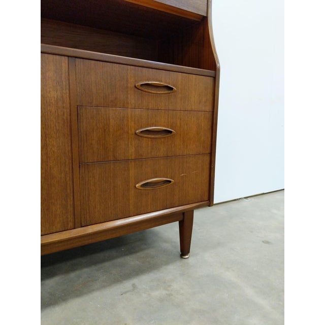 Brown Vintage Mid Century Modern Cabinet / Sideboard Attributed to Jentique For Sale - Image 8 of 8