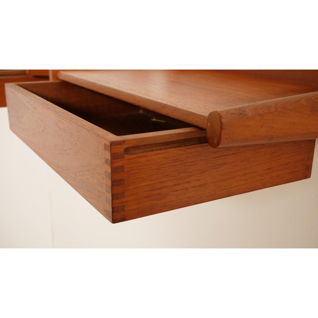 Danish Floating Bedside Tables in Teak, Set of 2 For Sale - Image 10 of 11