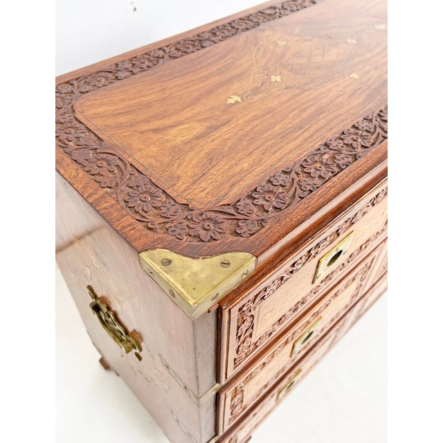 C. 1950s Anglo-Indian Small Campaign Style Rosewood Jewelry Chest With Brass Inlay For Sale - Image 4 of 8