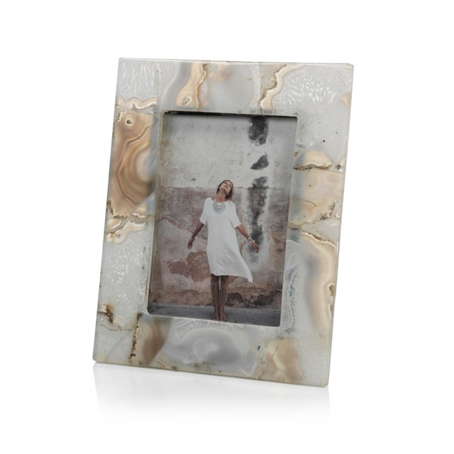 Preto Agate Photo Frame, 5" x 7" For Sale - Image 4 of 4