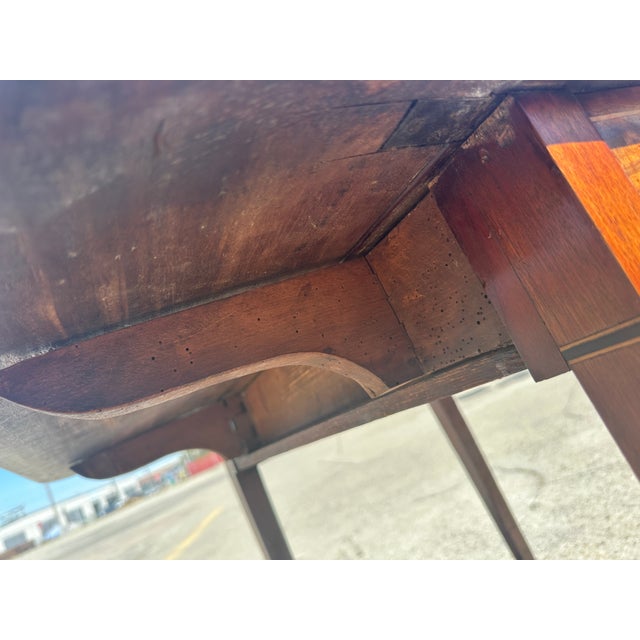Antique Federal Sheraton Mahogany Drop Leaf Pembroke Table Inlay Brass Casters For Sale - Image 9 of 14