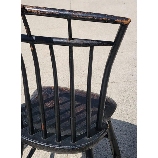 Early 19th Century Collection of 3 Birdcage Windsor Chairs-3 For Sale In Los Angeles - Image 6 of 7