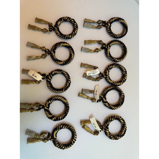 Vintage 1980s Black and Gold Ornate Elegant Napkin Holders With Worn Gold Tone Tassel - Set of Ten(10) For Sale In New York - Image 6 of 10