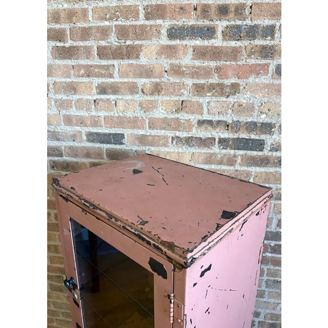 Early 20th Century Vintage Pastel Pink Industrial Medical Rolling Cabinet For Sale - Image 5 of 17