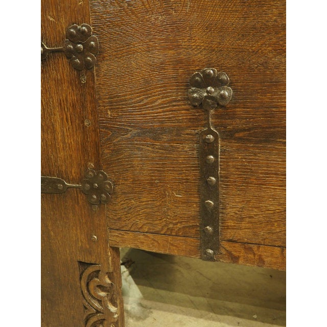 17th Century Circa 1600 German Oak Stollentruhe Trunk, Original Iron and Butterfly Lock Plate For Sale - Image 5 of 18