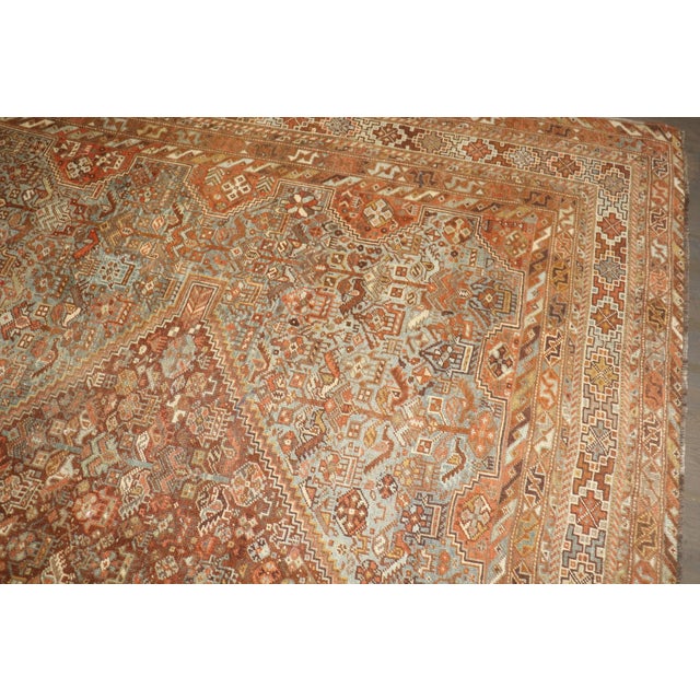 Early 20th Century Large Persian Shiraz Geometric Rug - 9'5" x 14'5" For Sale In New York - Image 6 of 13
