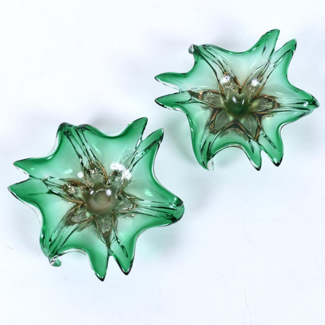 1960s Pair of Green and Pink Amorphic Botanical Floral Murano Glass Dishes For Sale - Image 5 of 7