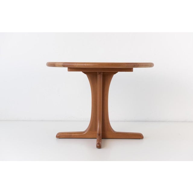 Extendable Table Teak Designer: Factory Design Year: around 1970 Manufacturer: Dyrlund Country: Denmark Measurements: H 72...