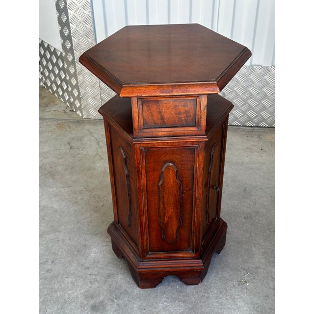 1950s 20th Century Hexagonal Side Table in Mahogany Wood, 1950s For Sale - Image 5 of 18