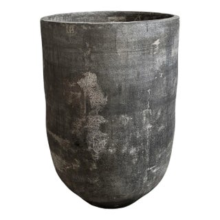 Aria Black Earth Ware Vintage Pot Planter For Sale