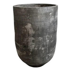 Aria Black Earth Ware Vintage Pot Planter