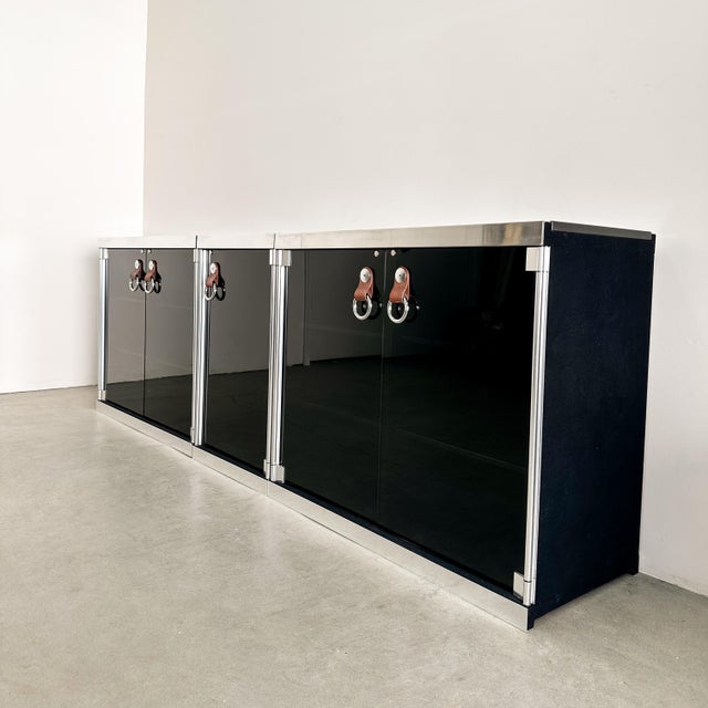Guido Faleschini Vintage 1970s Guido Faleschini for I4Mariani Modular Chrome and Glass Credenza Unmarked For Sale - Image 4 of 17