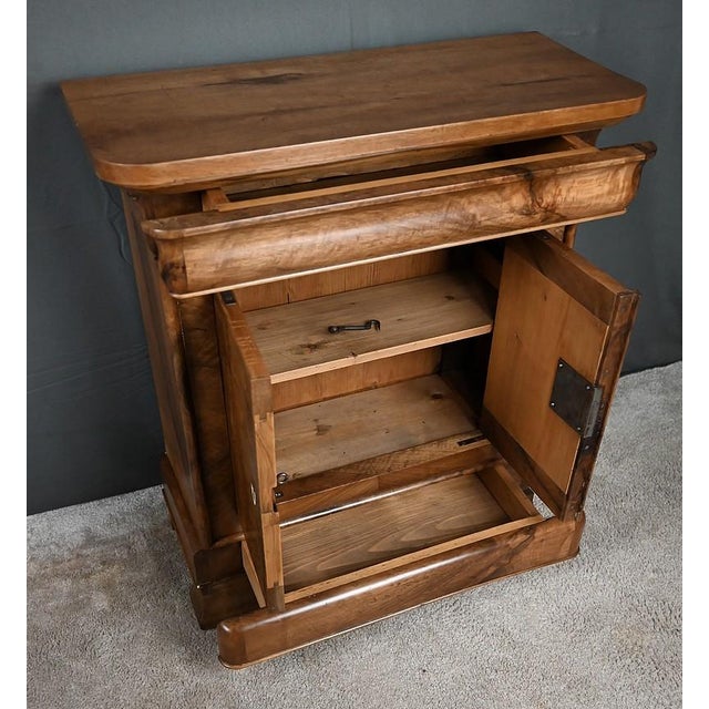 Small Low 19th Century Louis Philippe Walnut Buffet For Sale - Image 13 of 18