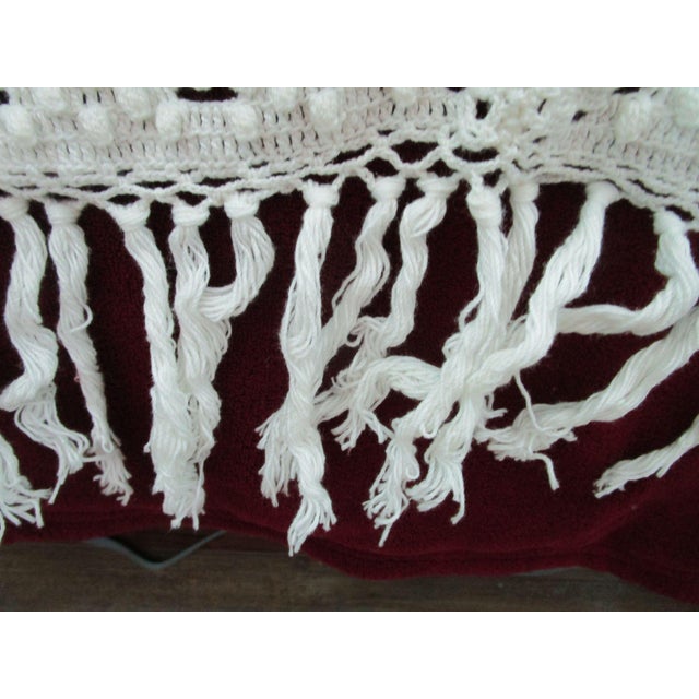 White 1970s Handmade Crochet Bedspread Rose Splendor or Rose Pineapple Granny Square With Fringe White Green Pink For Sale - Image 8 of 12