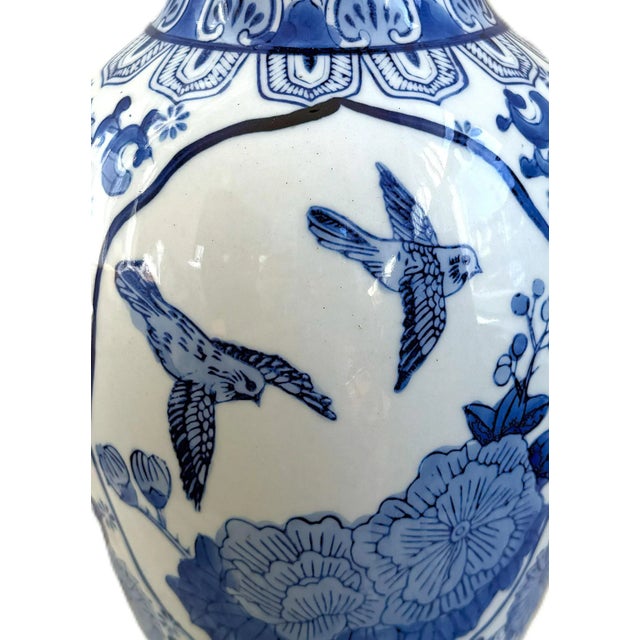 Large Vintage Pair of Chinoiserie Blue & White Chinese Vases For Sale - Image 9 of 10