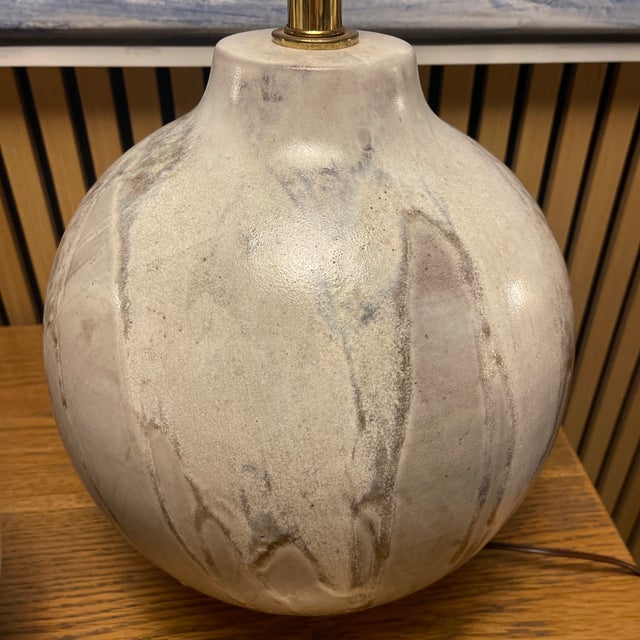 Contemporary Pair of Vintage Ceramic Table Lamps – Organic Modern Sculptural Pottery, Mineral Glaze (Kelly Wearstler Style) For Sale - Image 3 of 12