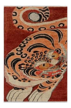 Handknotted Bowing Tiger in Shades of Rust, 3'x4'