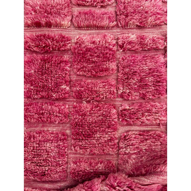 Pink Moroccan Mrirt Rug Handmade Wool – Modern Boho Living Room Decor For Sale - Image 8 of 9