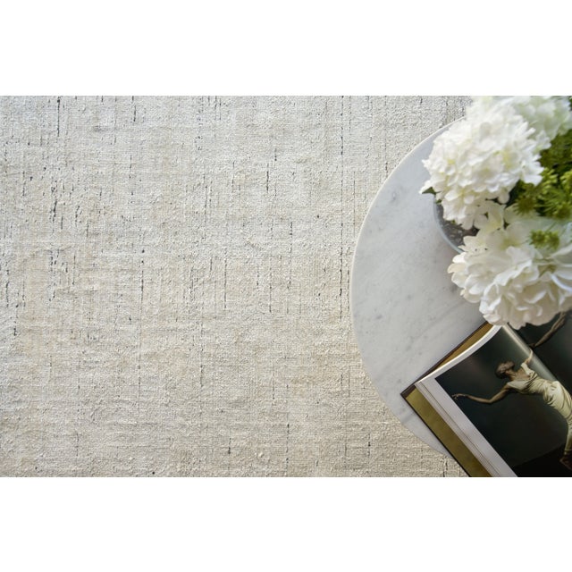 Exquisite Rugs Montero Handmade New Zealand Wool & PET Yarn Silver/Gray Rug-6'X9' For Sale In Los Angeles - Image 6 of 7