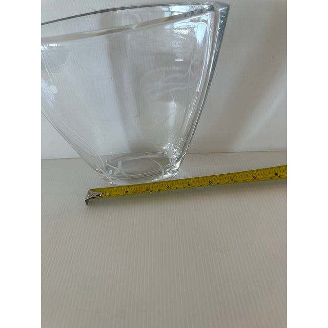 1980s Nachtmann Germany Clear Crystal Vase Edged With "Sea Life" Design For Sale - Image 11 of 12