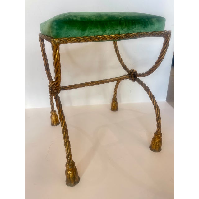 Hollywood Regency 1950s Italian Hollywood Regency Rope & Tassel Gilt Metal Stool For Sale - Image 3 of 17