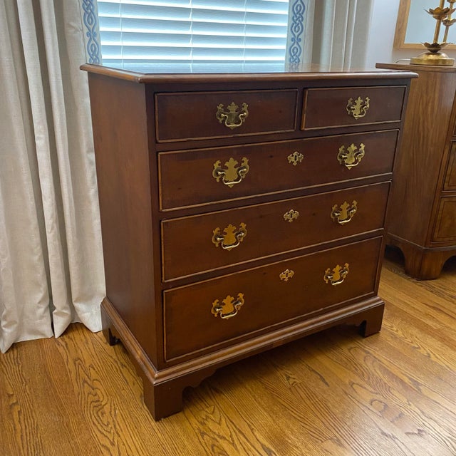 Henredon Late Twentieth Century Henredon Aston Court Burled Wood Bachelors Chest For Sale - Image 4 of 8