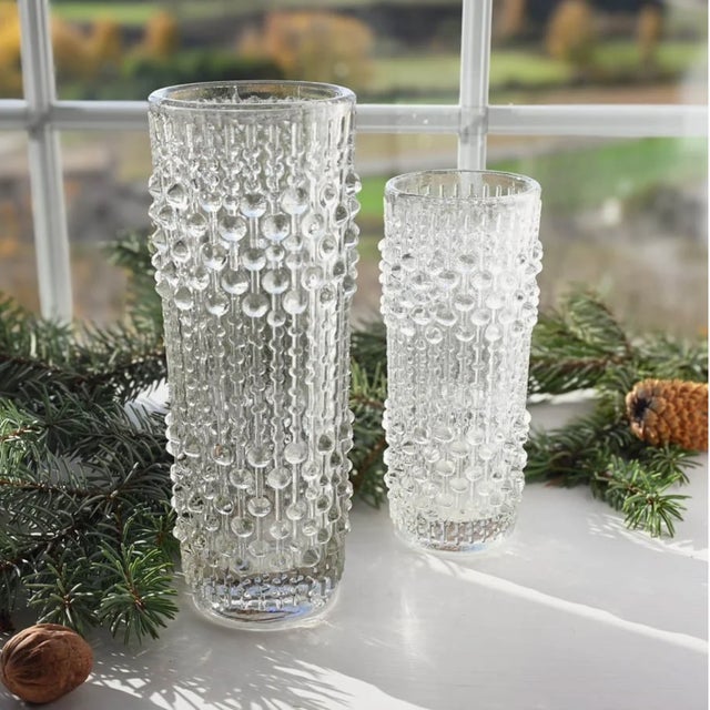 White Glass Vases from Sklo Union, 1974, Set of 2 For Sale - Image 8 of 8