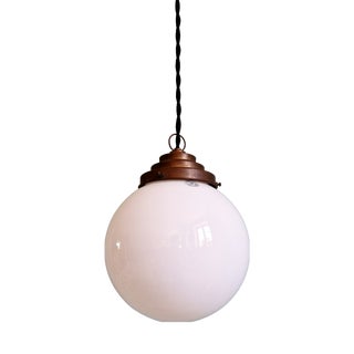 Art Deco Pendant Light in White Opaline Glass from Val Saint-Lambert, Belgium, 1930s For Sale