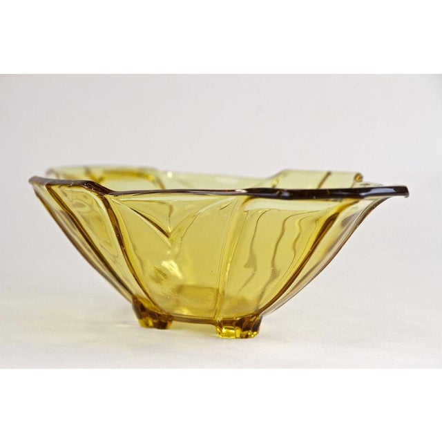 Brown Art Deco Amber Colored Glass Jardiniere or Bowl, Austria, 1920s For Sale - Image 8 of 18