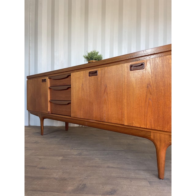 Mid-Century Modern Teak Sideboard by Greaves & Thomas, 1960s For Sale - Image 14 of 18