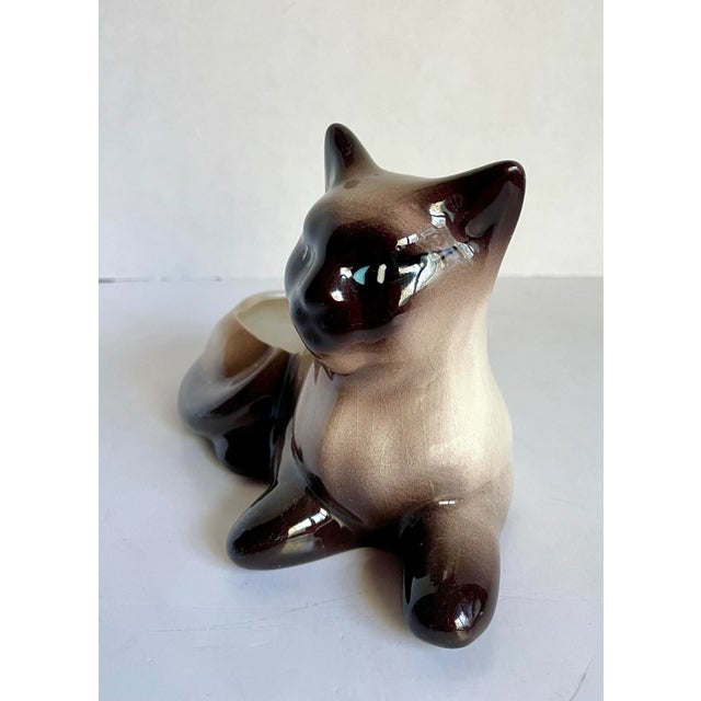 Ceramic Mid-Century Modern Porcelain Siamese Cat Figurine Planter Catchall For Sale - Image 7 of 9