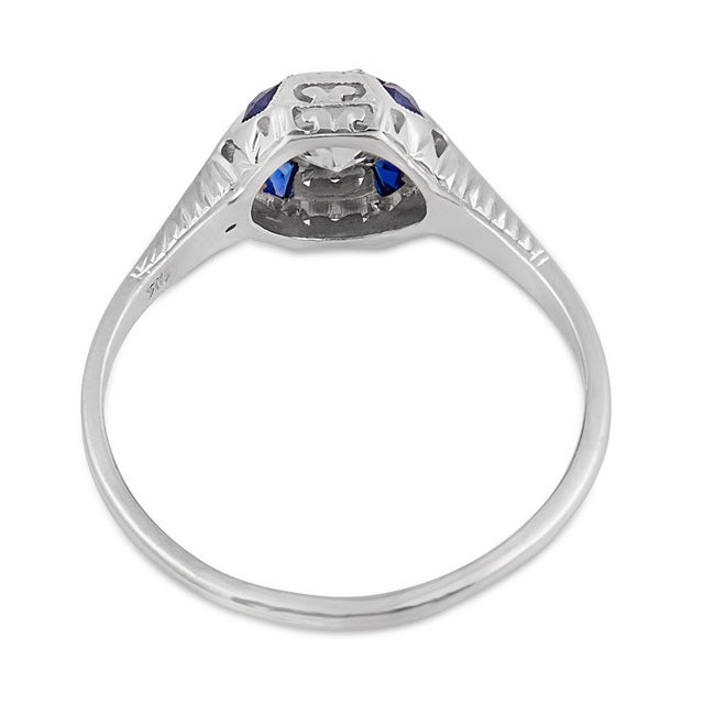 1930s Art Deco Gia Diamond Sapphire 18k White Gold Engagement Ring, Size 10.25 For Sale In Los Angeles - Image 6 of 7