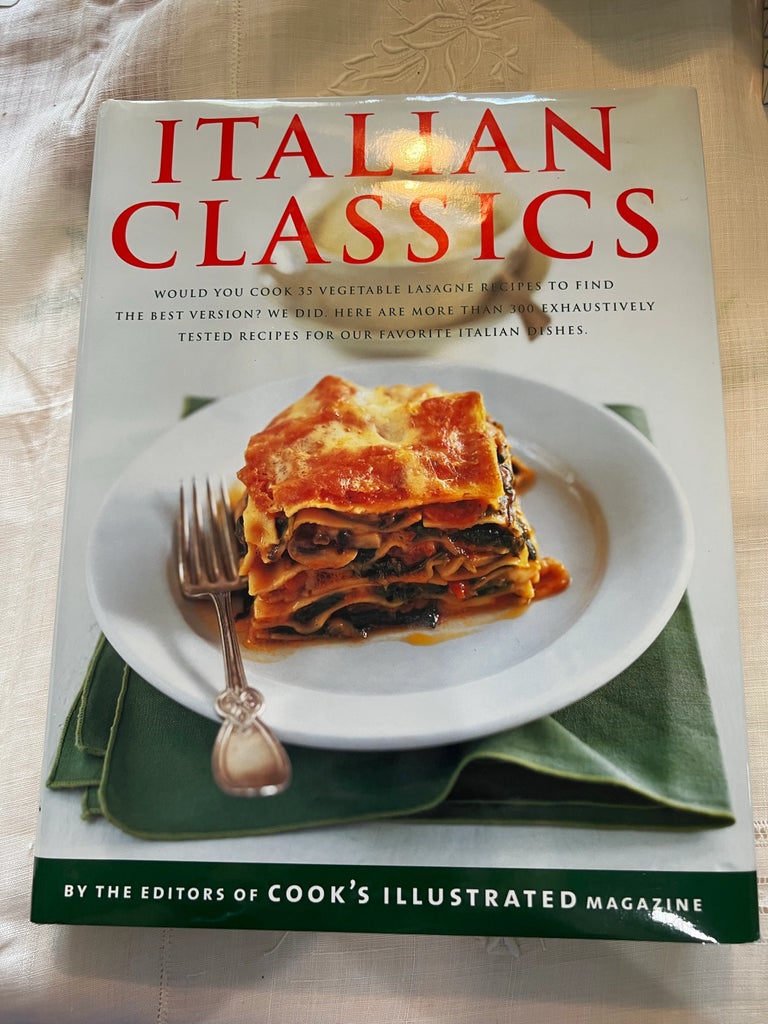 The Best Recipe Cookbook By Cook's Illustrated Magazine Editors - Hardcover