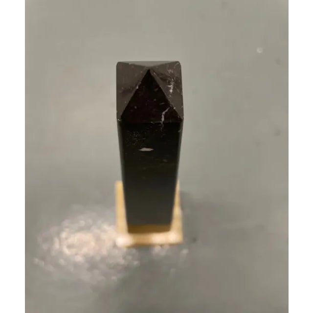 Mid-Century Modern Italian Mid-Century Obelisk in Black and Giallo Siena Marble, 1960s For Sale - Image 3 of 6